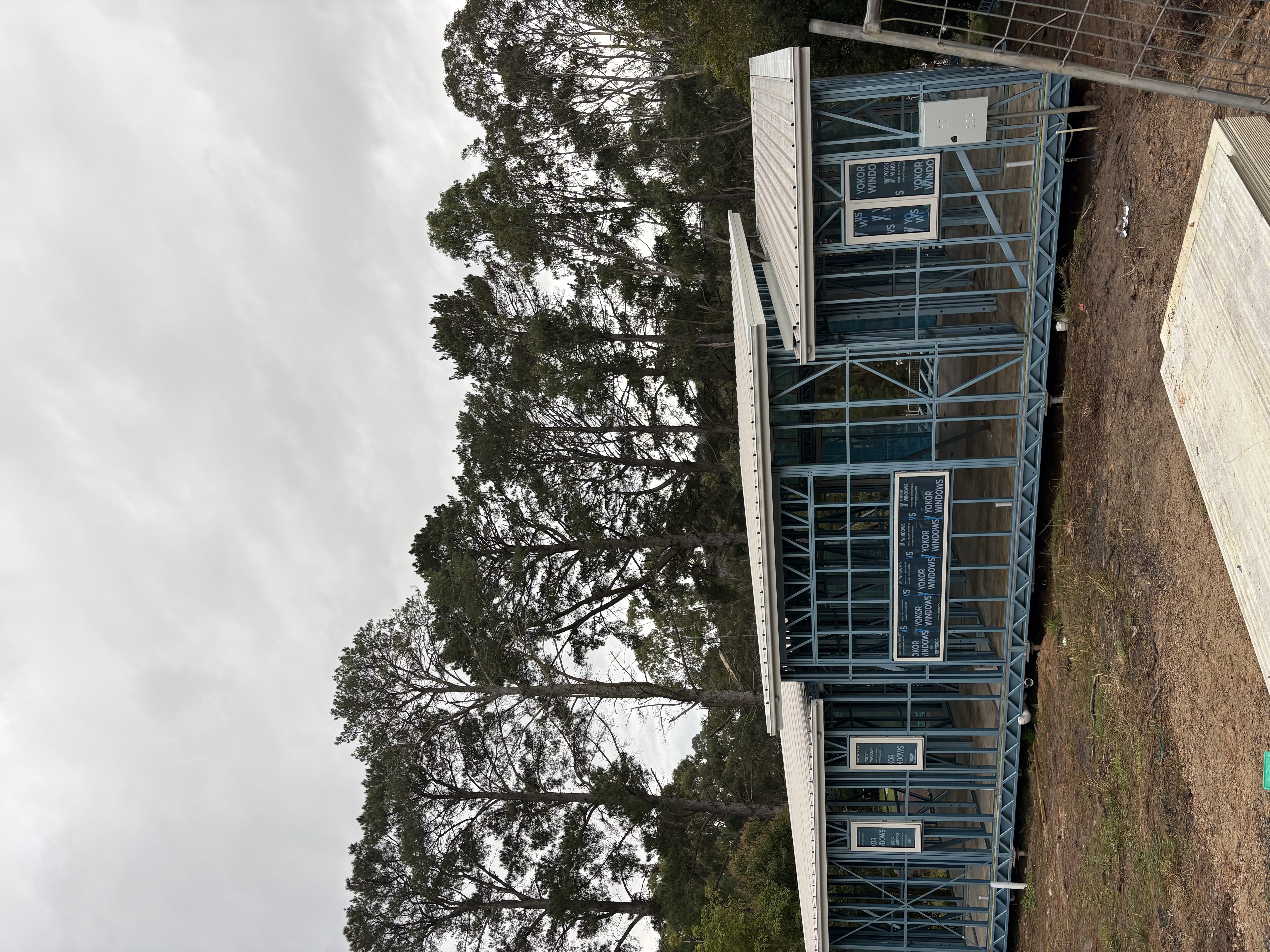 New light Colorbond roof on custom home Coongulla VIC